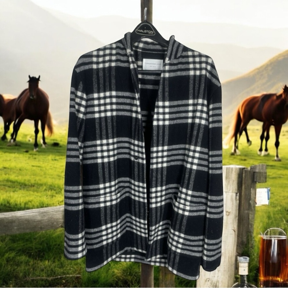 Tomorrowland‎ Black and White Wool
Plaid Western Mountain Jacket Blazer Size M
